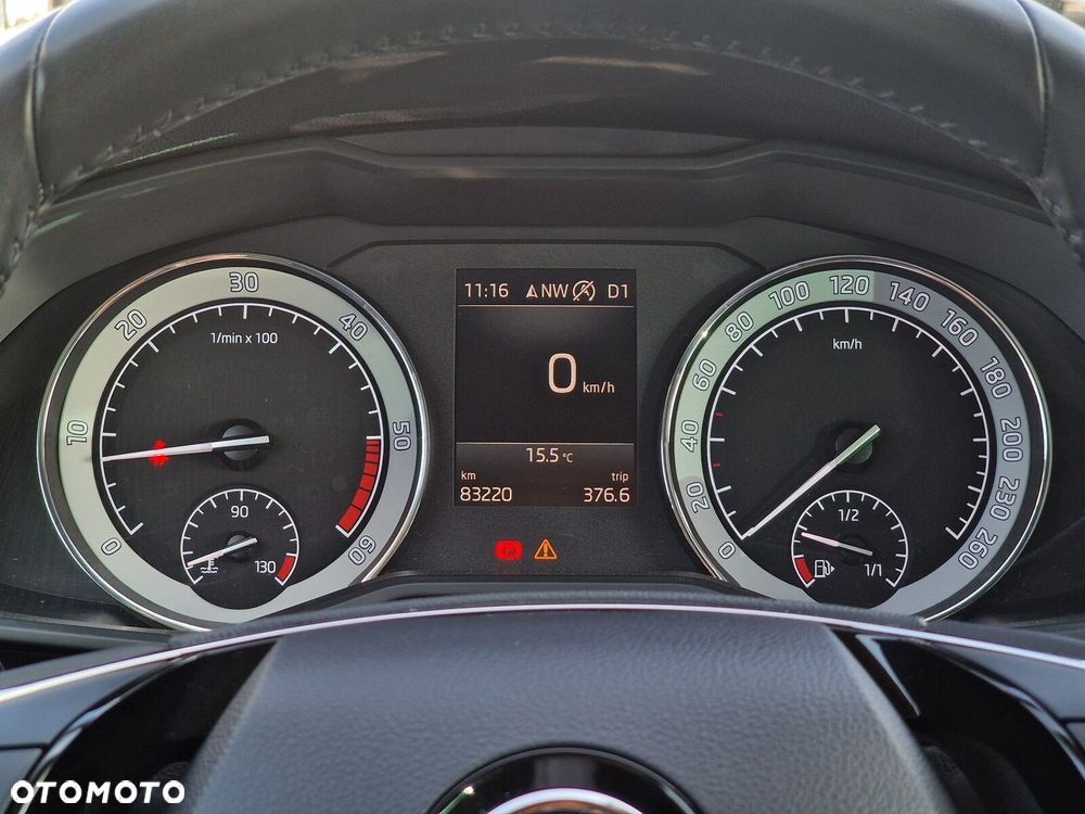 Skoda Superb 2.0 TDI SCR 4x4 L&K DSG - 35