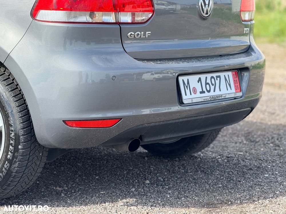 Volkswagen Golf 1.6 TDI DPF MATCH - 19