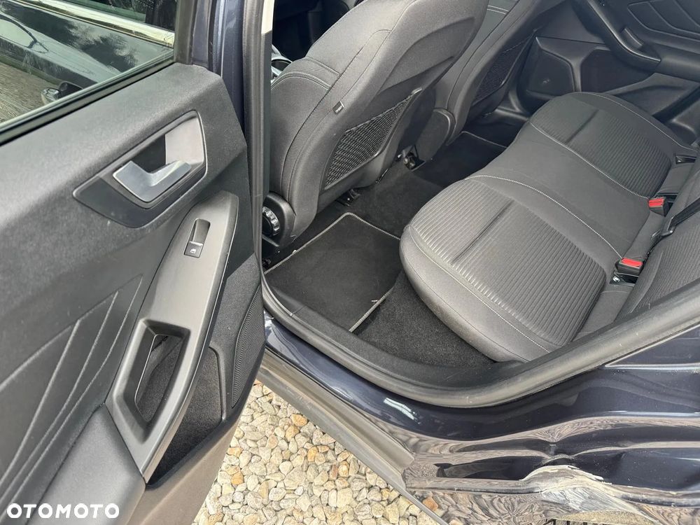 Ford Focus 1.5 EcoBlue Start-Stopp-System COOL&CONNECT DESIGN - 20