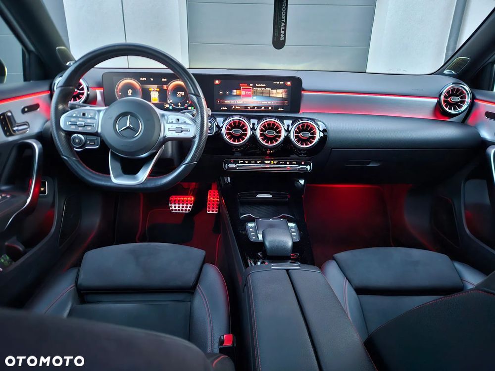 Mercedes-Benz Klasa A 220 d 4-Matic AMG Line 8G-DCT - 18