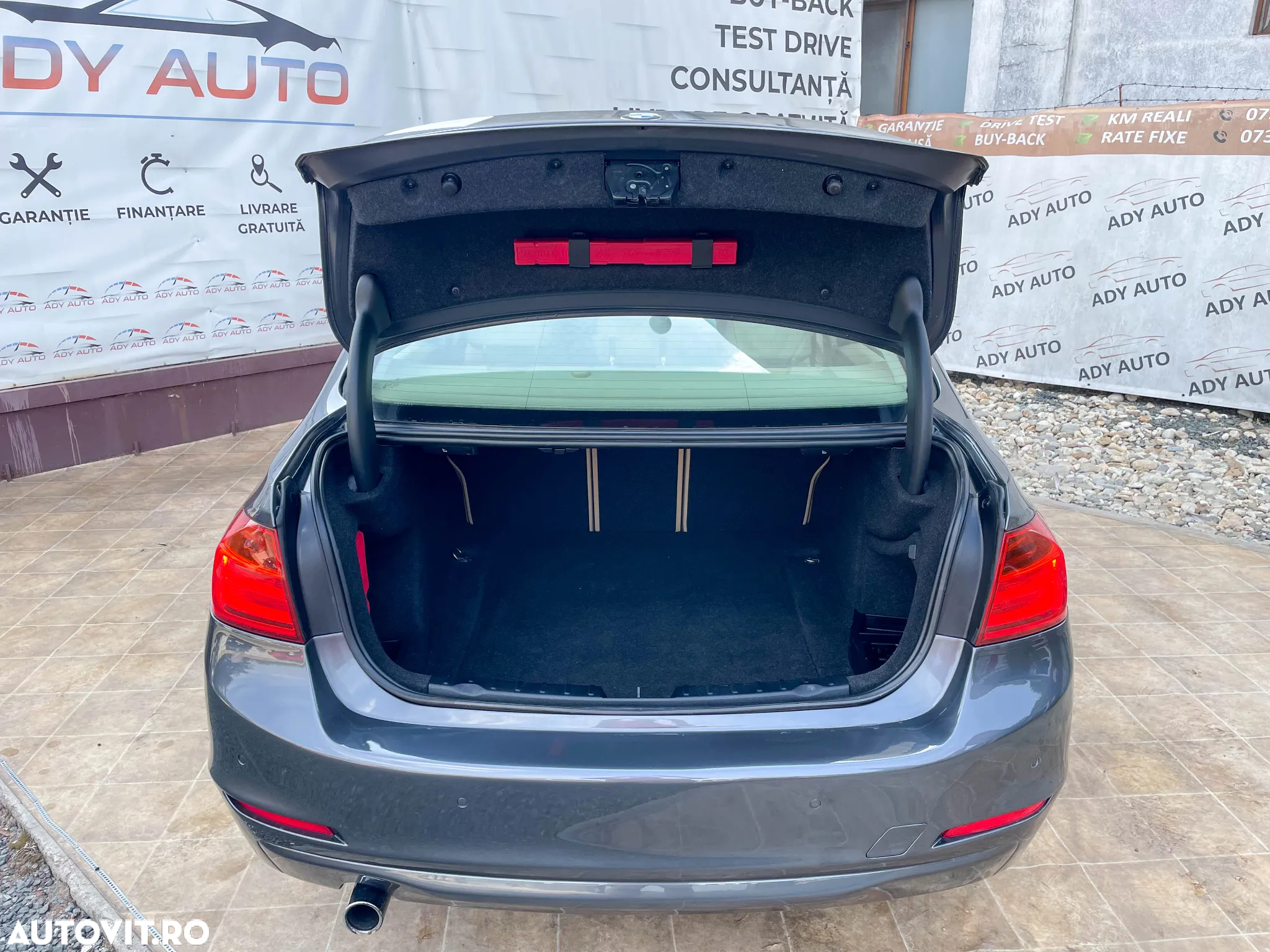 BMW Seria 3 - 27