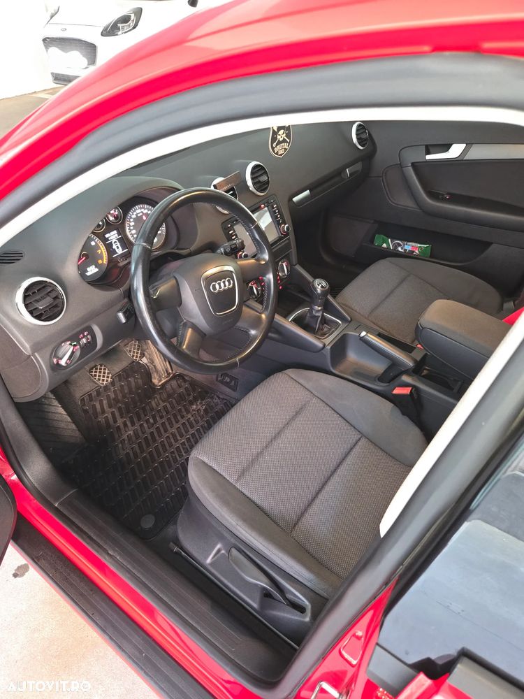 Audi A3 3-portiere 1.6 MPI Ambiente - 8