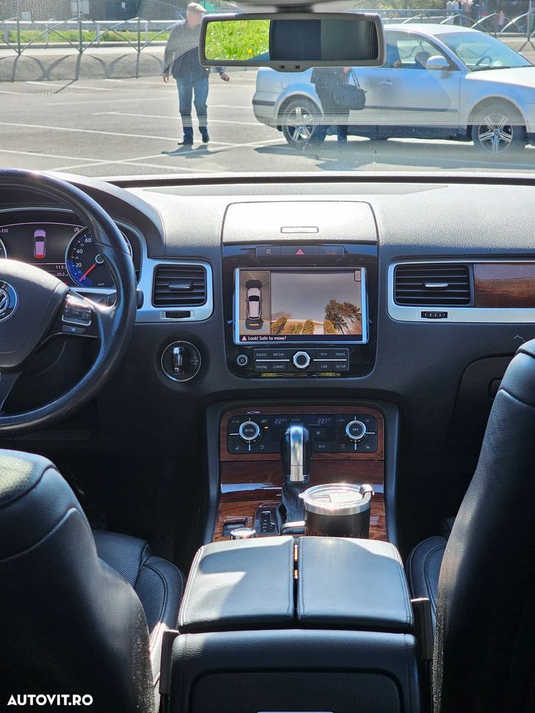 Volkswagen Touareg - 8