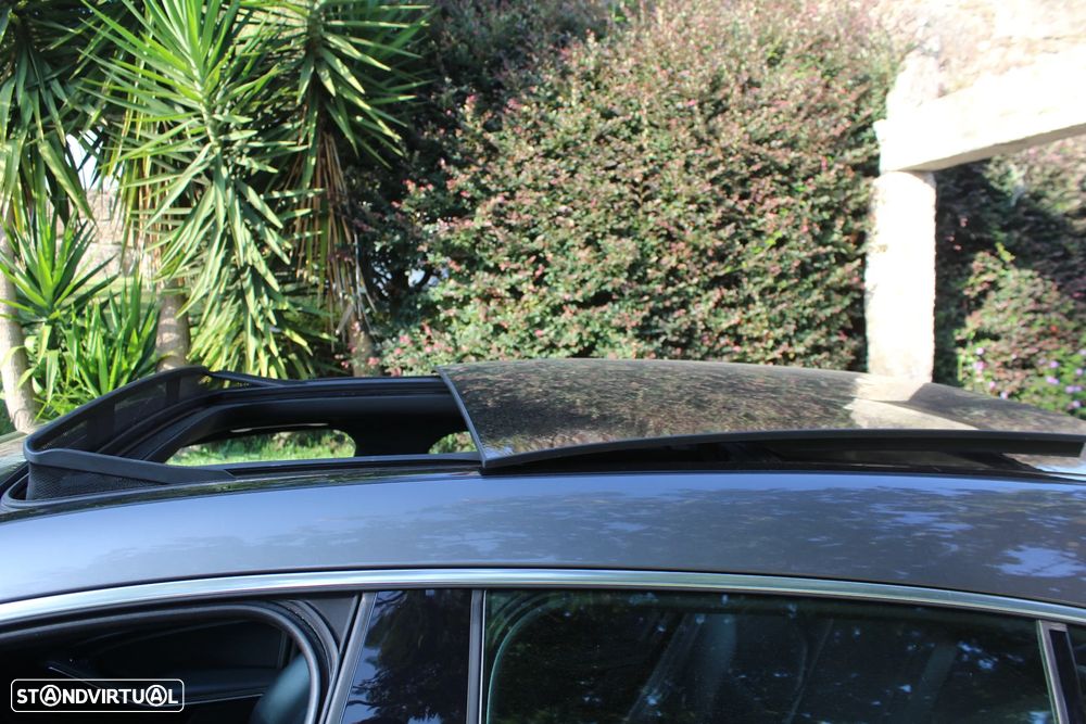 Mercedes-Benz CLA 200 d 4Matic 7G-DCT - 12