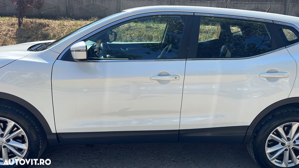 Nissan Qashqai 1.6 DCI Start/Stop 4X4-i Acenta - 38