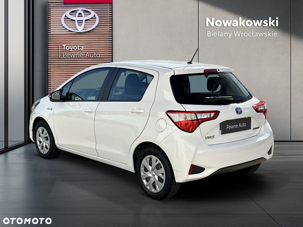 Toyota Yaris Hybrid 100 Premium EU6 - 24