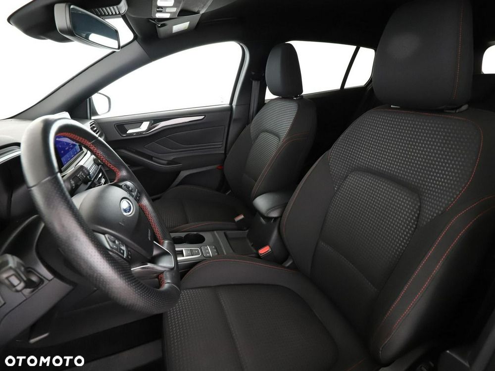 Ford Focus 1.5 EcoBlue Start-Stopp-System ST-LINE - 14