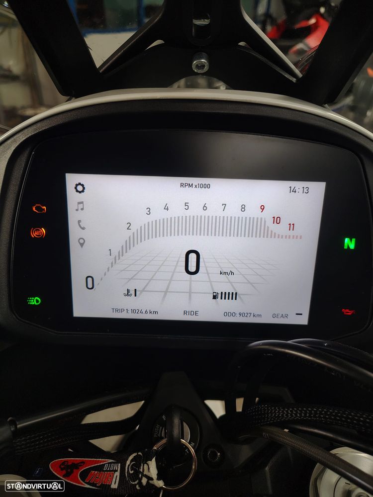 Moto Morini X-Cape - 25