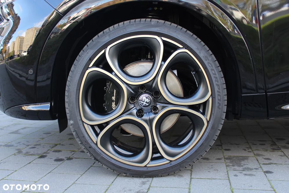 Alfa Romeo Tonale 1.5 T4 GSE mHEV Intensa DCT - 6