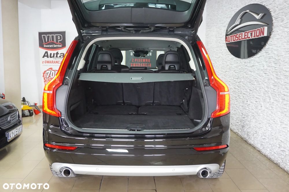 Volvo XC 90 D5 AWD Momentum 7os - 21