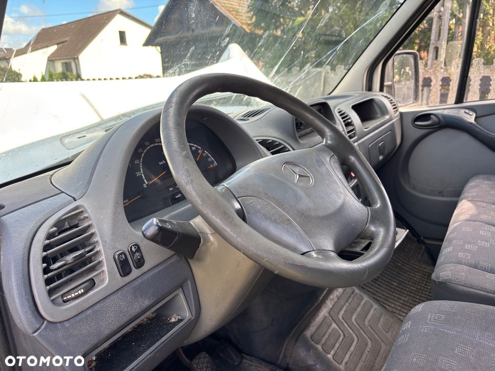 Mercedes-Benz sprinter - 30