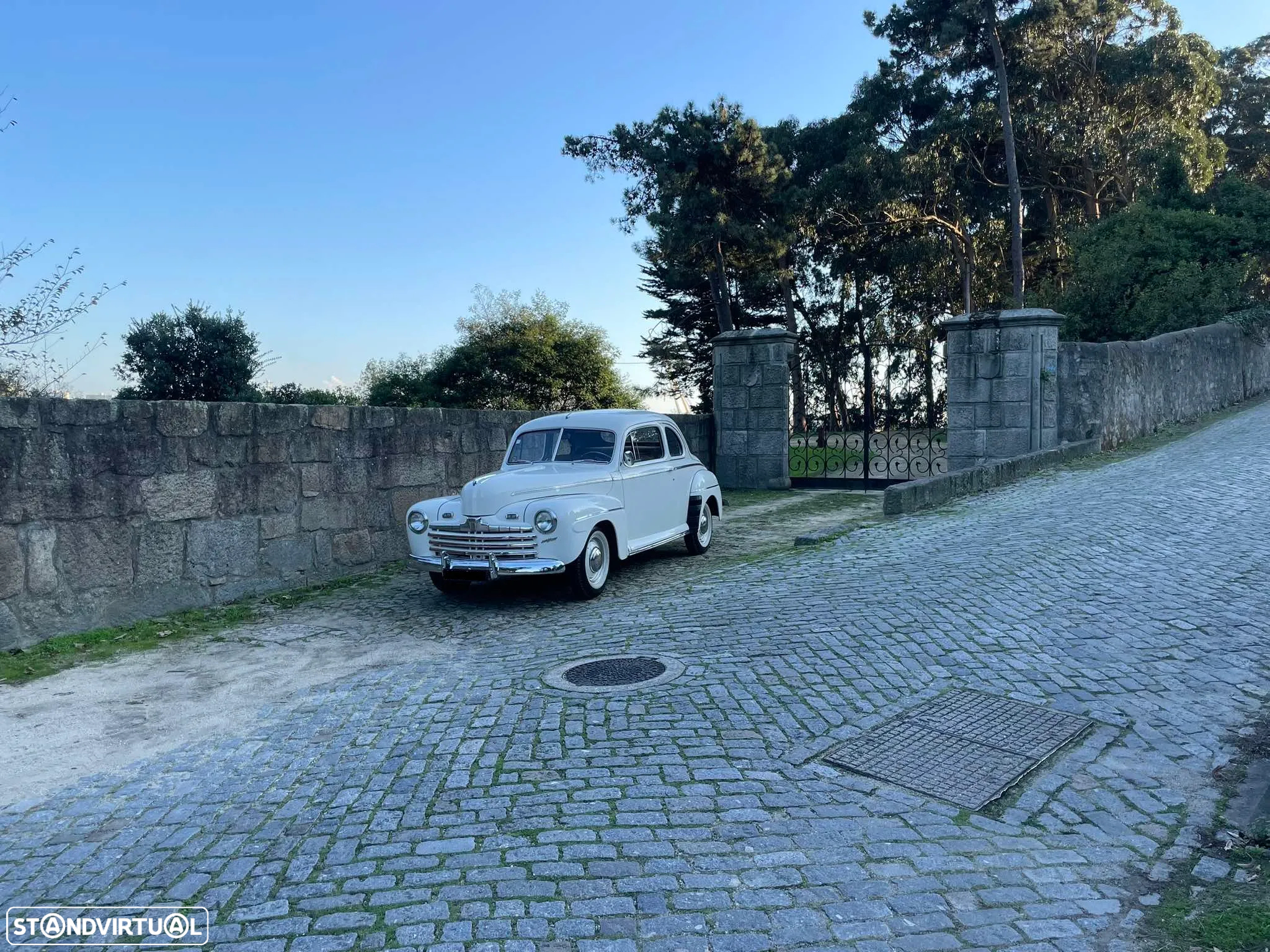 Ford Super De Luxe Coupe V8 100cv - 11