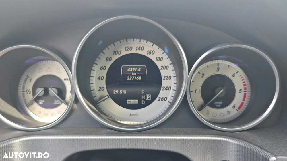 Mercedes-Benz E 300 BLUETEC HYBRID 7G-TRONIC - 7