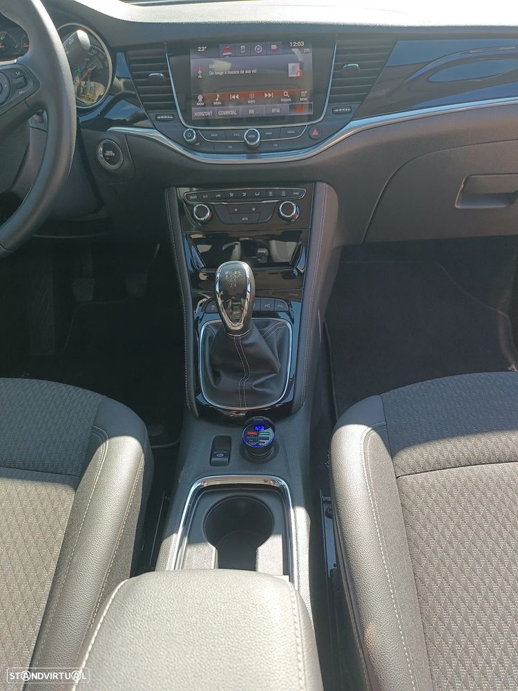Opel Astra Sports Tourer - 9