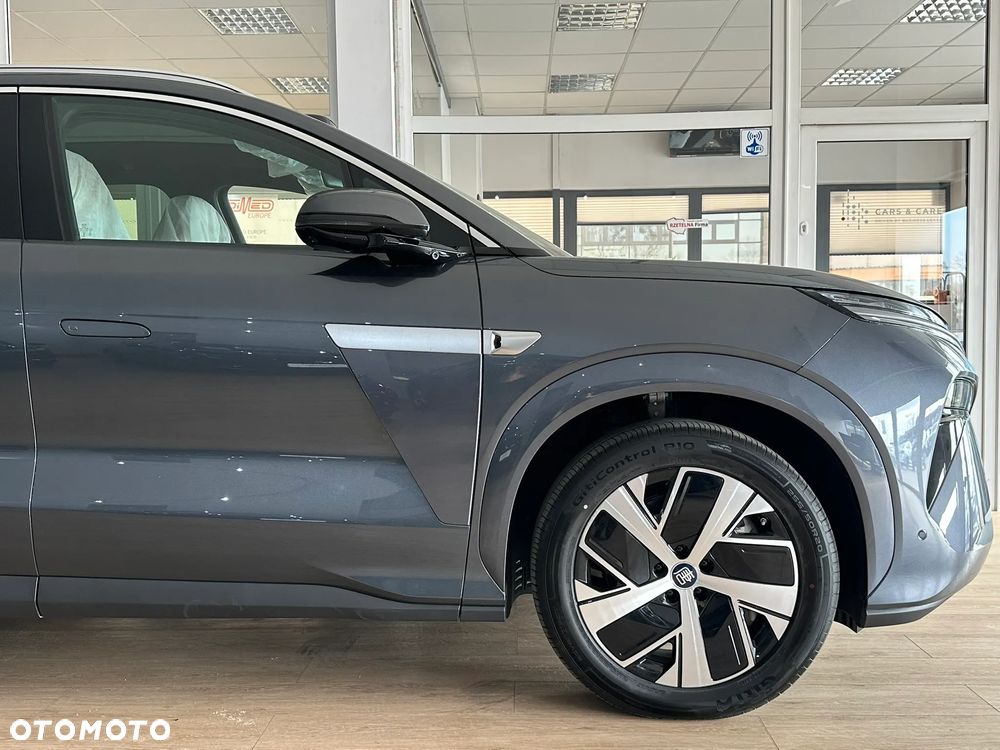 BYD Tang L - 16