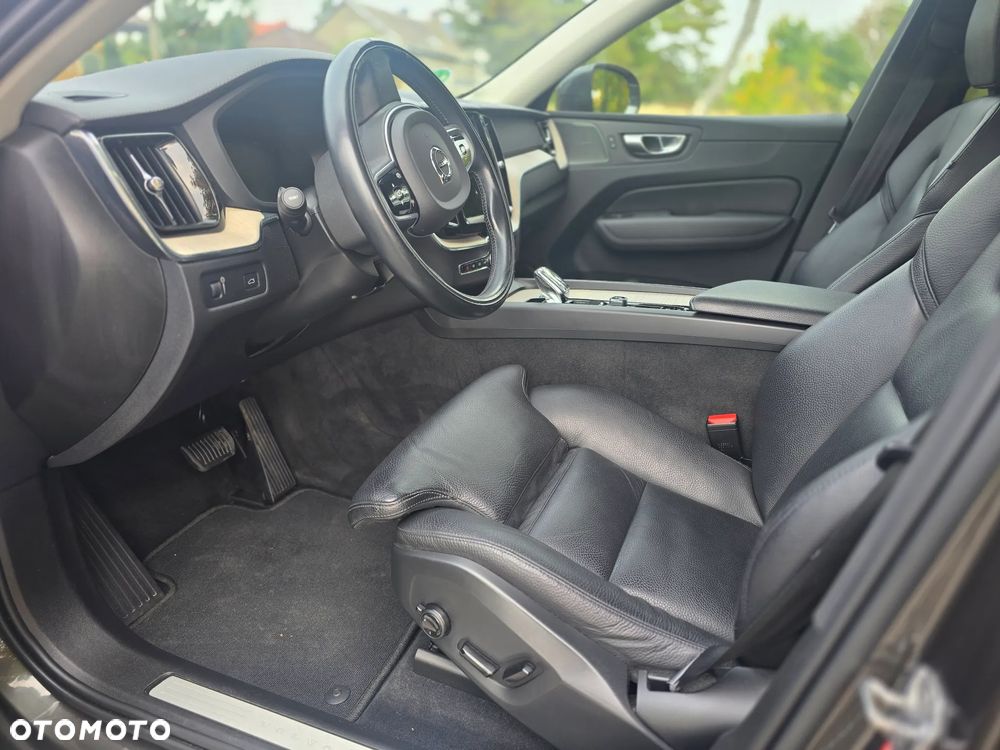 Volvo XC 60 B5 B AWD Inscription - 21