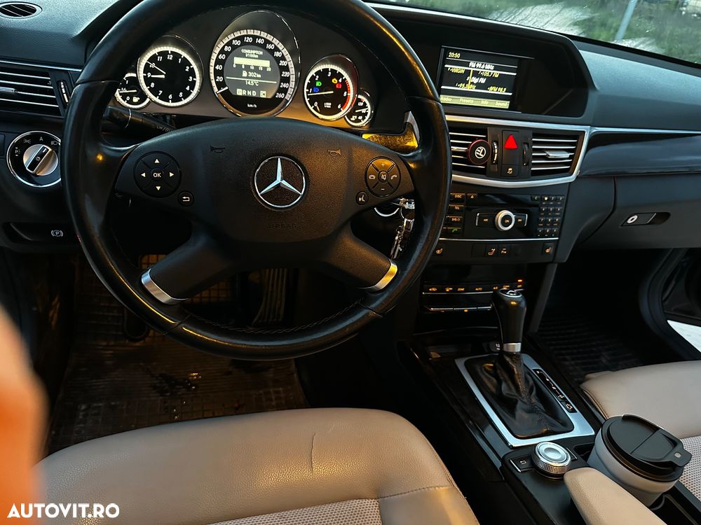 Mercedes-Benz E - 8