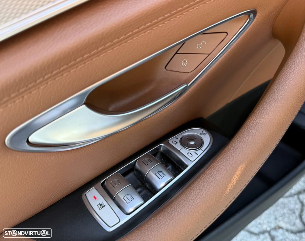 Mercedes-Benz E 220 d AMG - 30