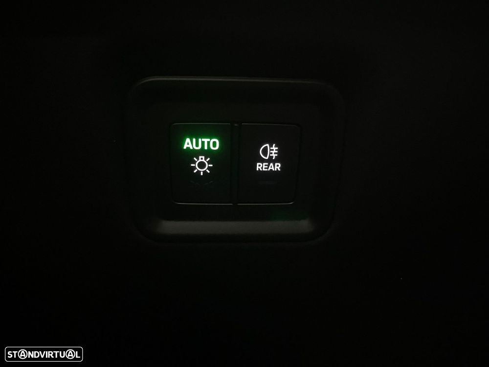 Porsche Cayenne Coupé E-Hybrid - 42