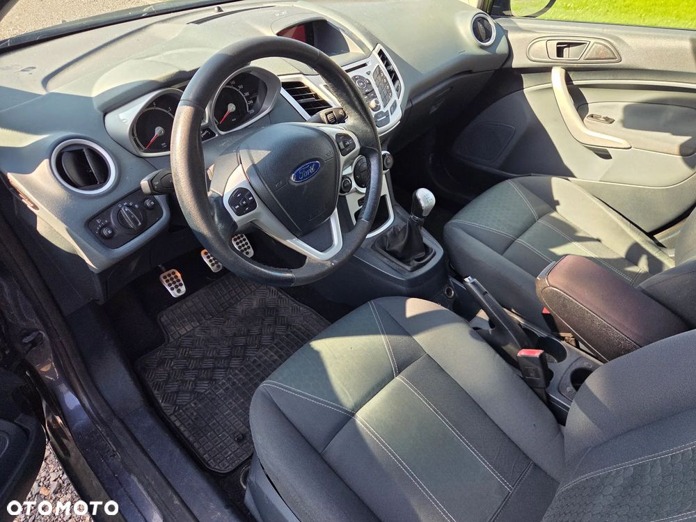 Ford Fiesta 1.4 Titanium - 9