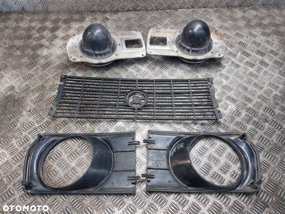 LAMPA LEWY PRZÓD + PRAWY PRZÓD + GRILL SKODA 105 S I - 7