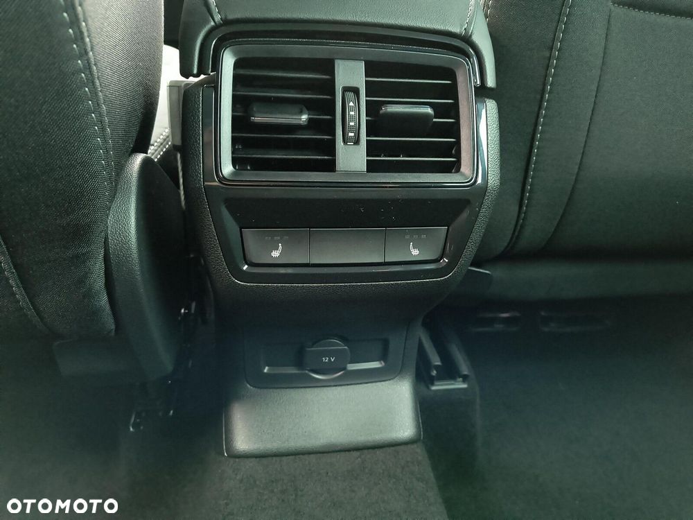 Skoda Karoq 2.0 TDI SCR 4x4 Sportline DSG - 36