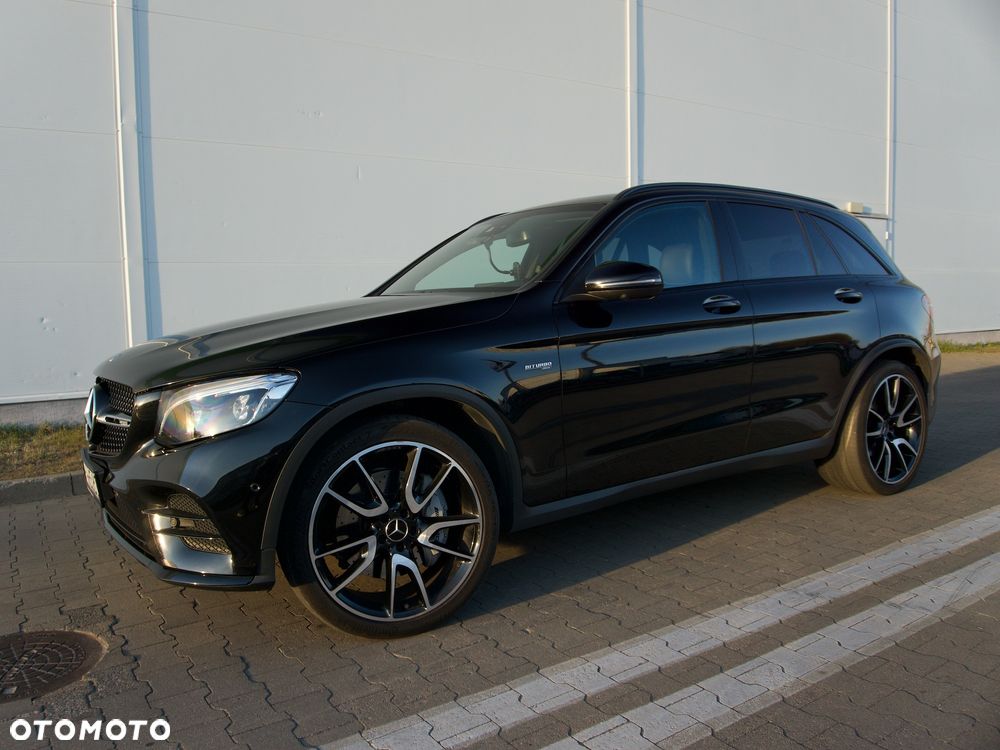 Mercedes-Benz GLC - 1