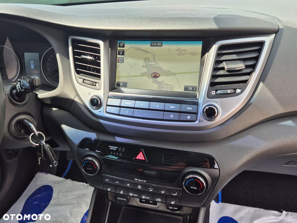 Hyundai Tucson blue 1.7 CRDi 2WD Style - 24