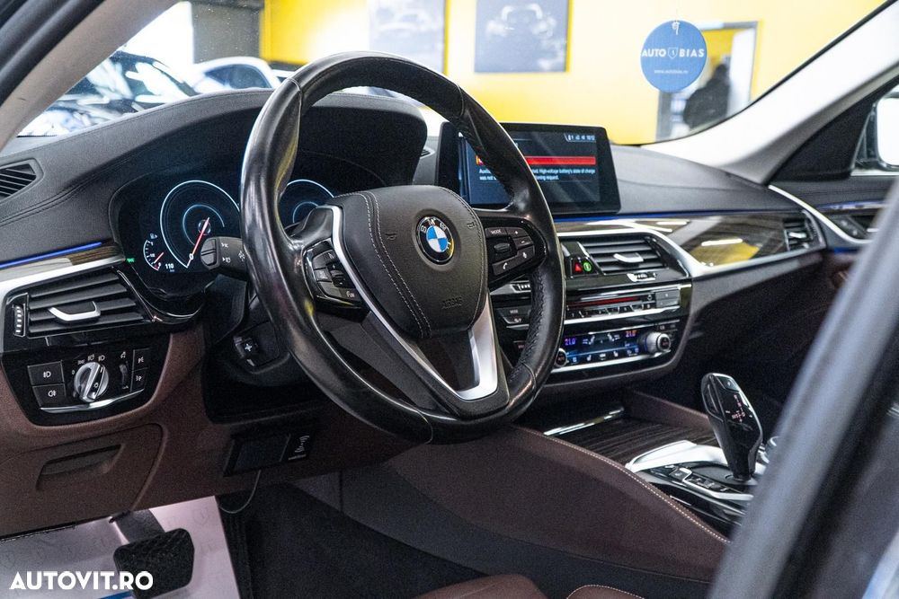 BMW Seria 5 530e iPerformance Aut. Luxury Line - 6