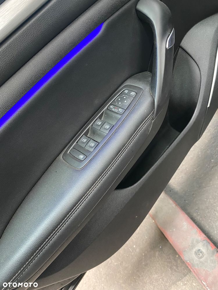 Renault Megane 1.2 16V TCe Energy Zen - 11