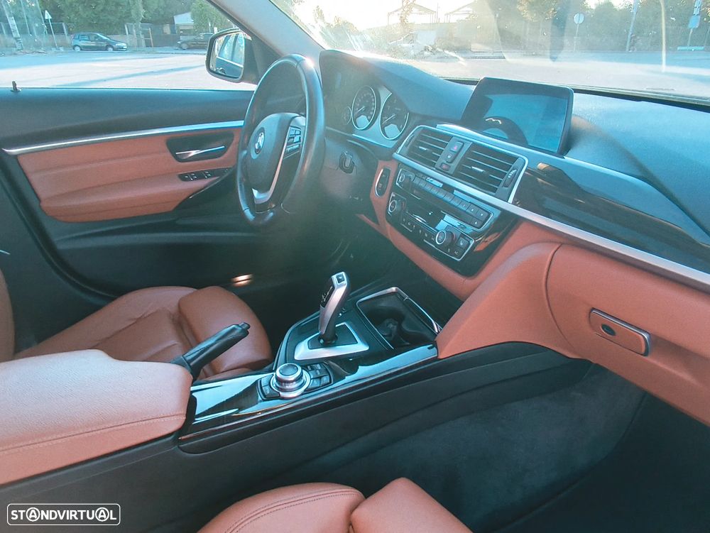 BMW 320 d Touring Line Luxury Auto - 11