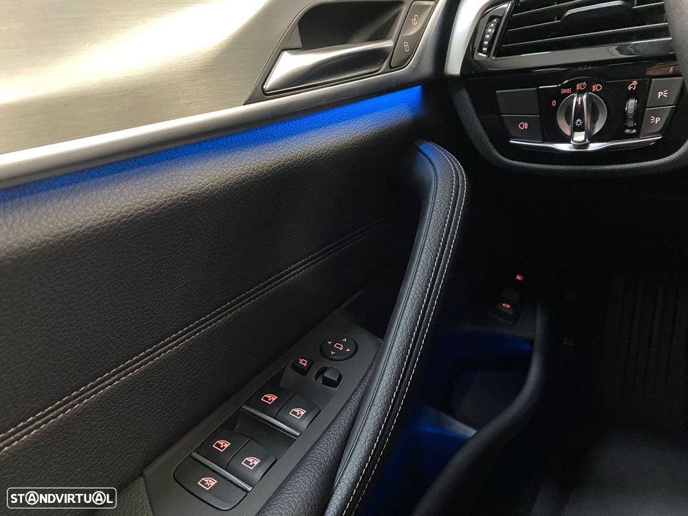 BMW 530 e Line Luxury - 21