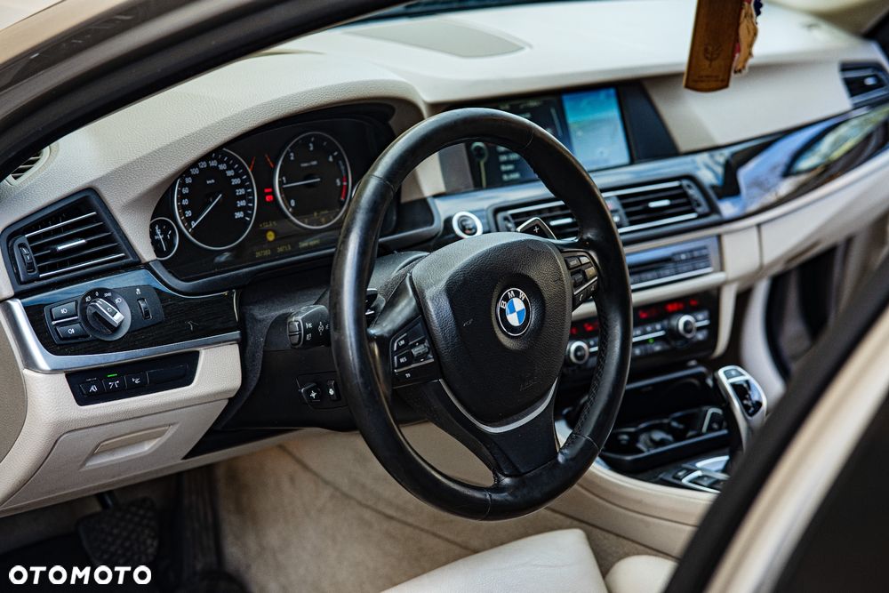 BMW Seria 5 520d - 10