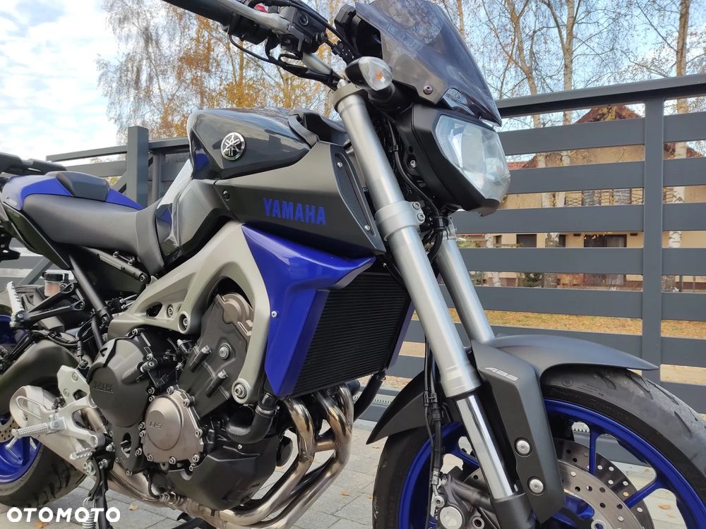 Yamaha MT - 12