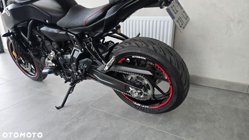 Yamaha MT - 21