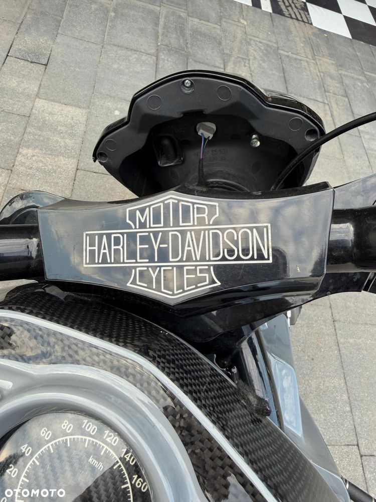 Harley-Davidson V-Rod Night Rod - 8