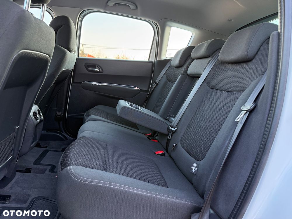 Peugeot 3008 1.2 PureTech Allure - 29