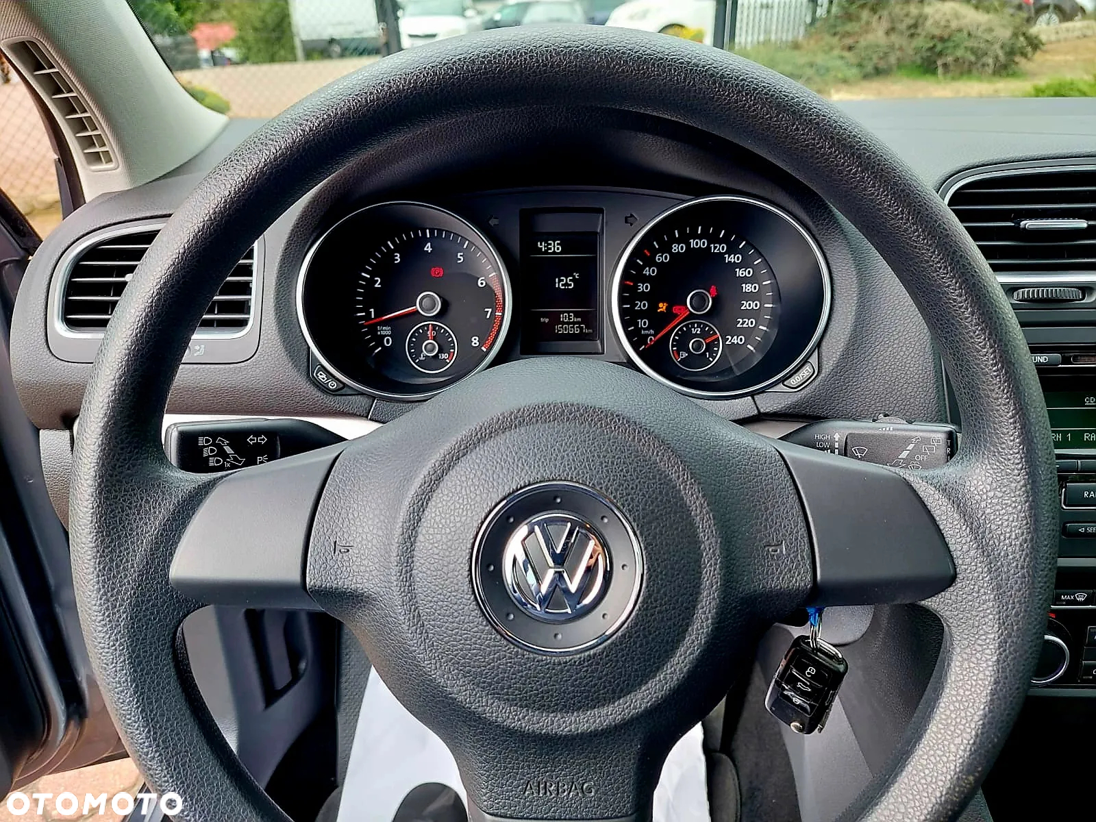Volkswagen Golf 1.2 TSI BlueMotion Technology Comfortline - 27