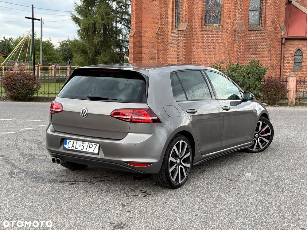Volkswagen Golf GTD (BlueMotion Technology) - 10