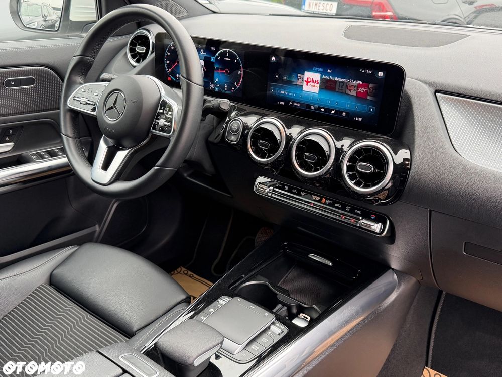 Mercedes-Benz GLA 220 d Progressive - 14