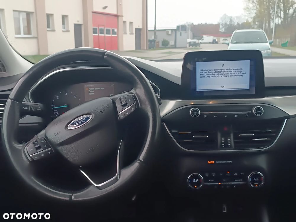 Ford Focus 1.5 EcoBlue Start-Stopp-System TITANIUM - 15
