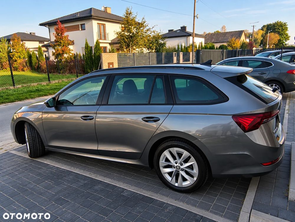 Skoda Octavia 2.0 TDI Ambition DSG - 4