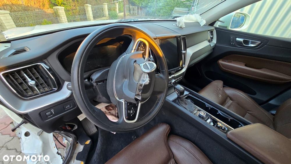 Volvo XC 60 D4 Inscription - 5