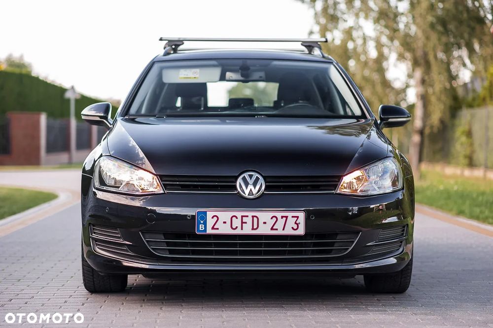 Volkswagen Golf - 8