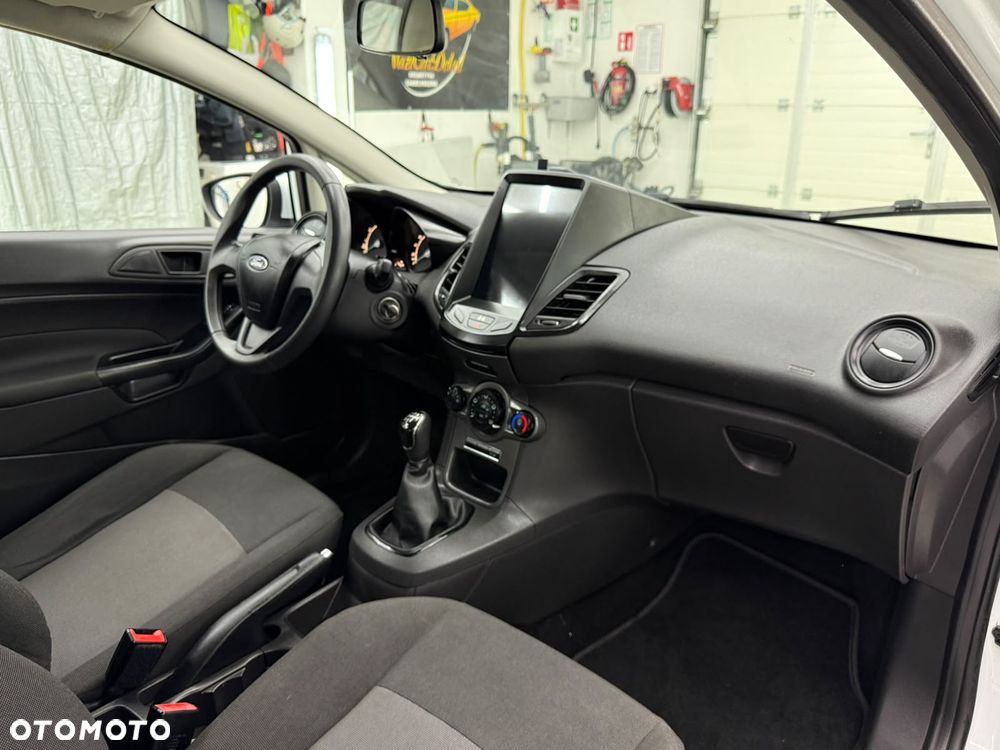 Ford Fiesta 1.25 Trend Edition - 30