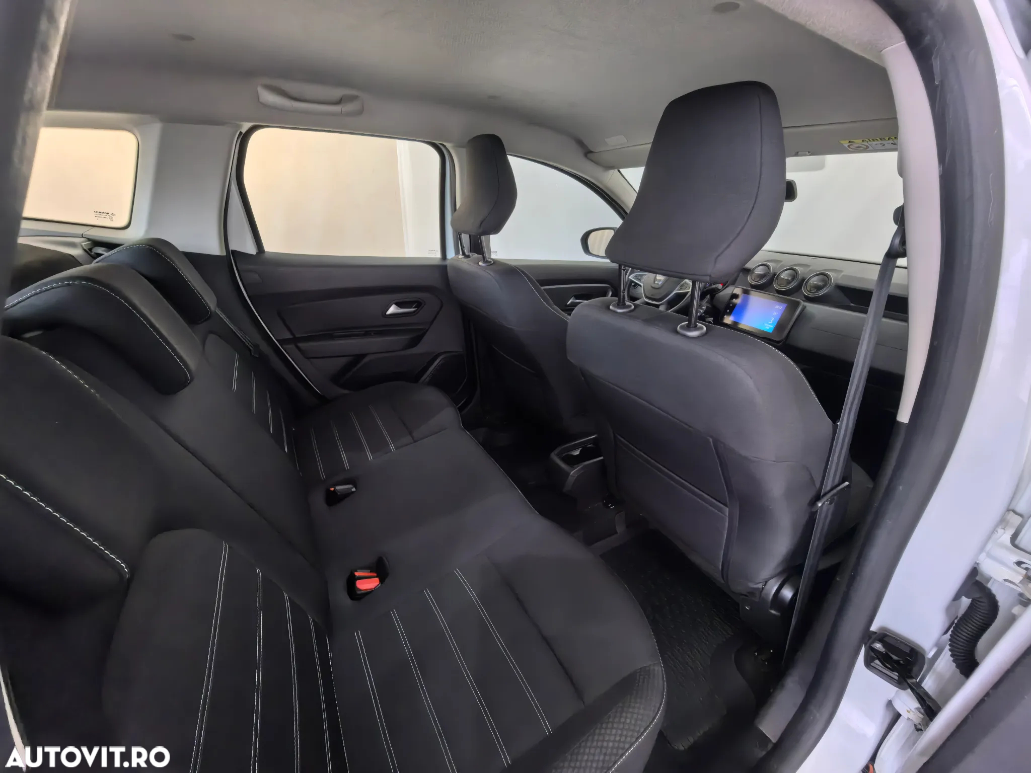 Dacia Duster 1.5 Blue dCi 4WD Essential - 28
