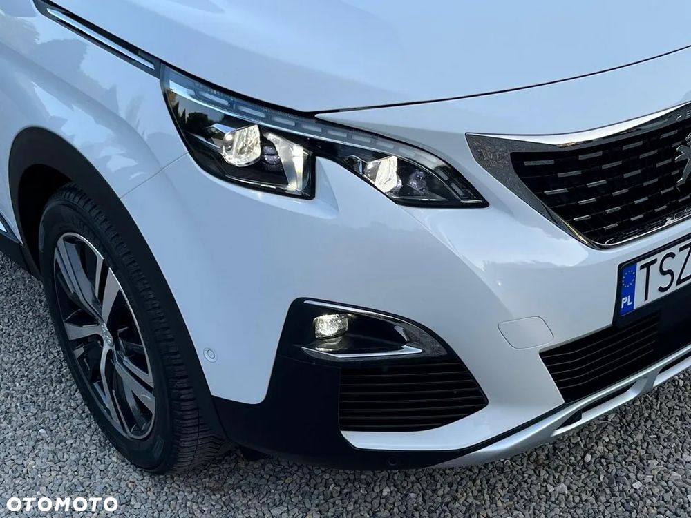 Peugeot 3008 1.2 PureTech Allure S&S - 19