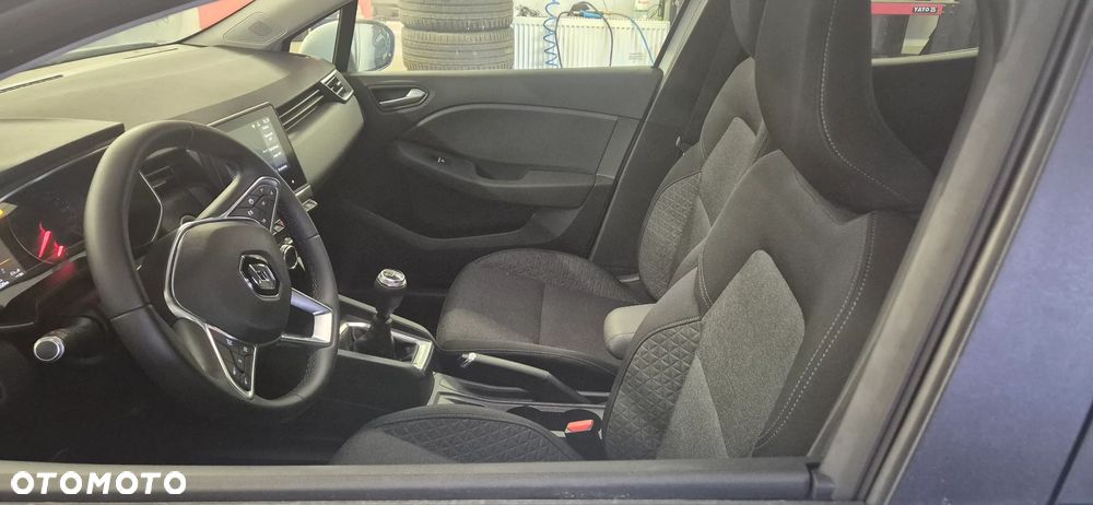 Renault Clio TCe 100 EXPERIENCE - 10