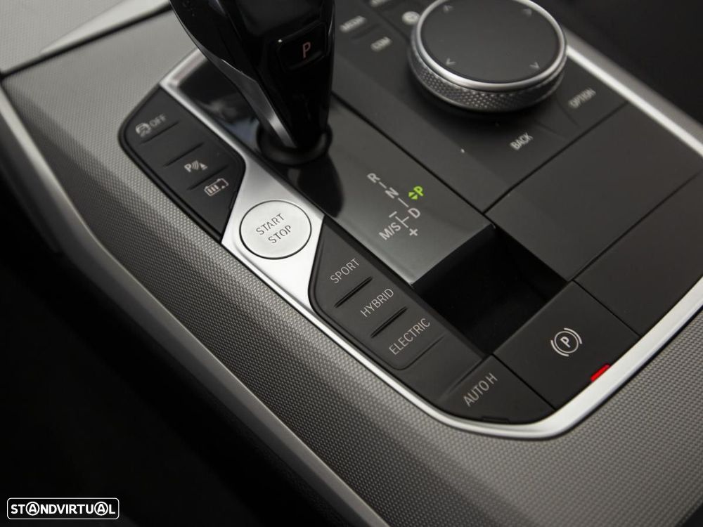 BMW 330 e Corporate Edition Auto - 23