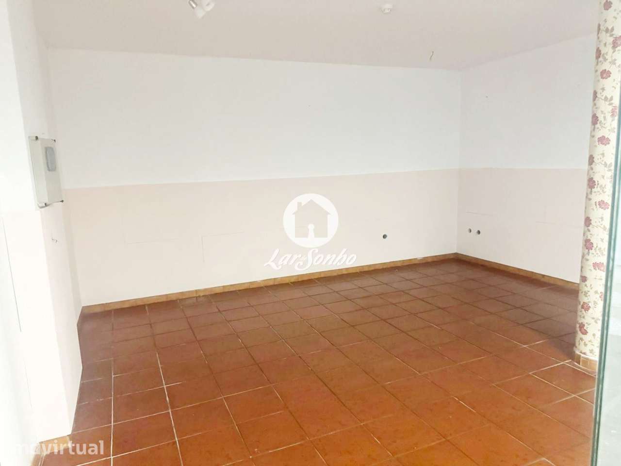 Loja de 24m² em Zona Central e Comercial na Póvoa de Varzim - Grande imagem: 3/16